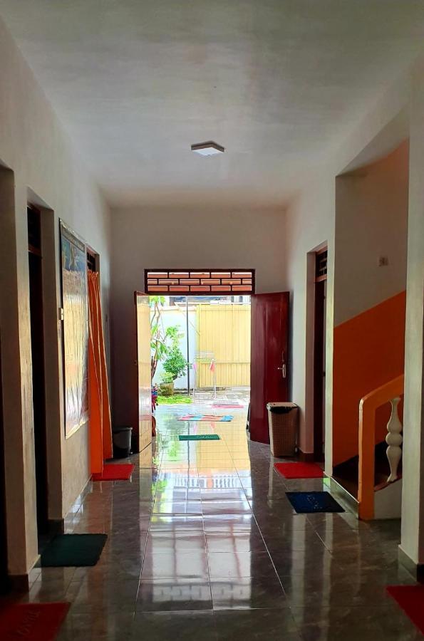 Guesthouse Kind And Love Hikkaduwa Exterior photo